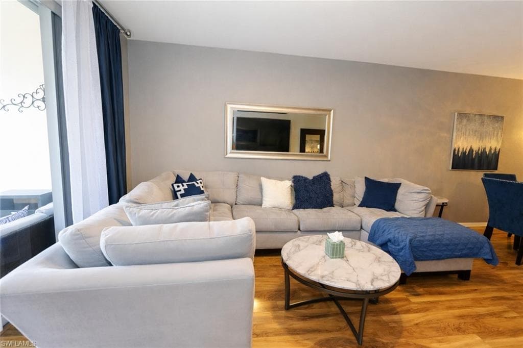 3225 Cypress Glen WAY 105-8