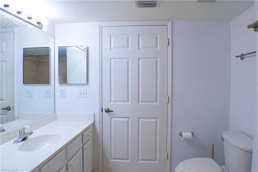 4113 residence DR 211-17