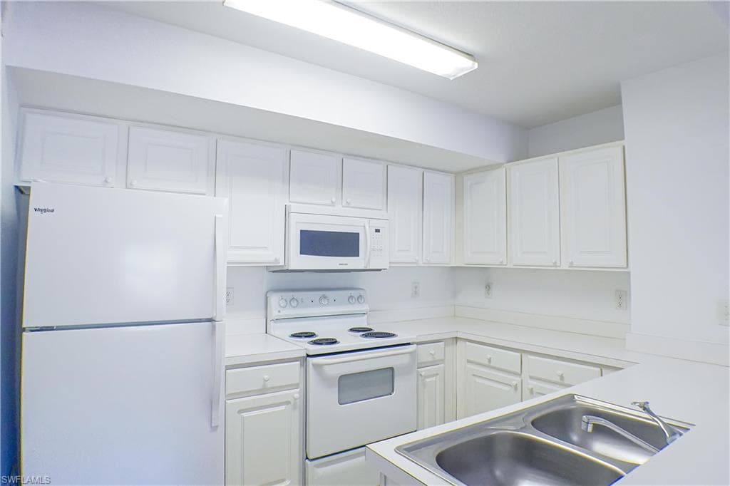 4113 residence DR 211-10
