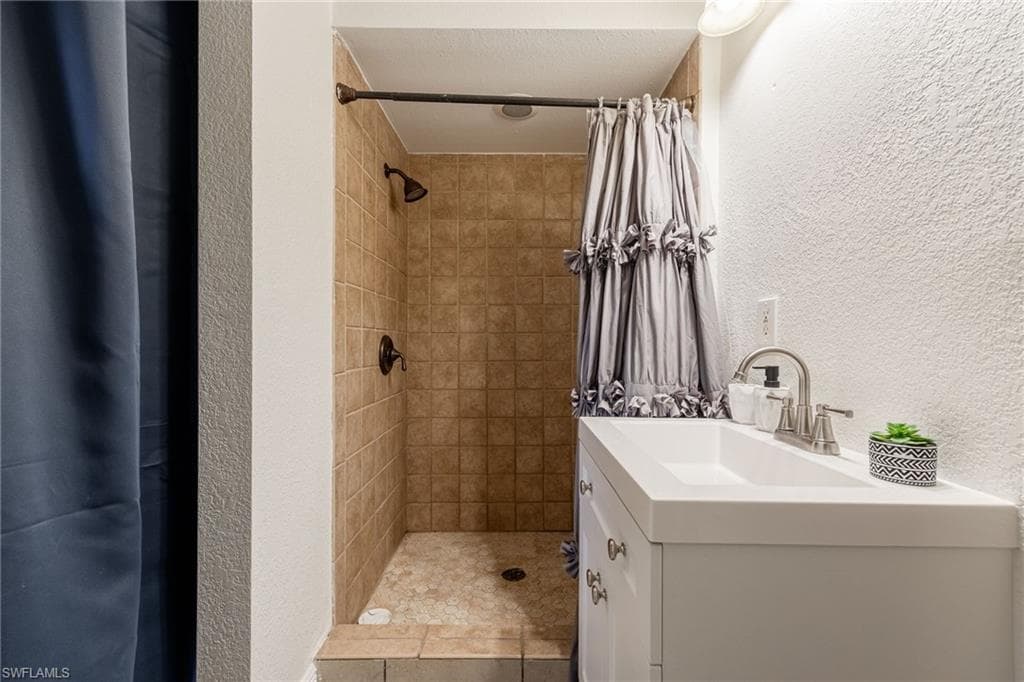 17041 E Lake DR-22
