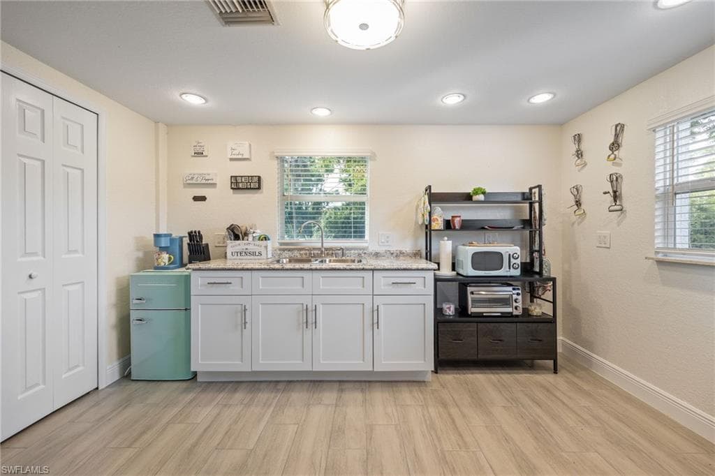 17041 E Lake DR-17