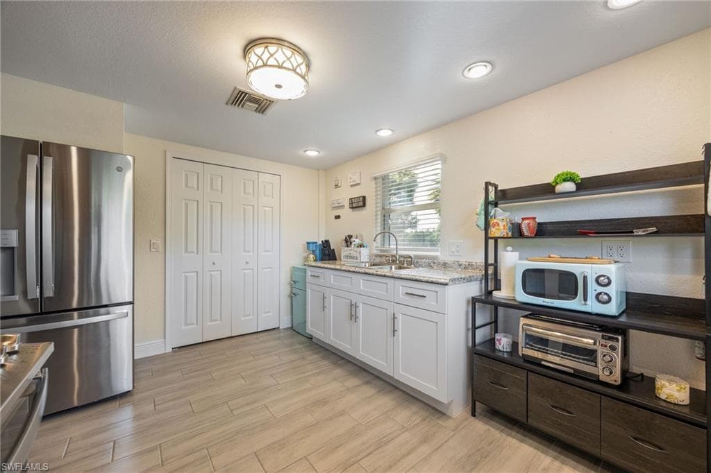 17041 E Lake DR-18