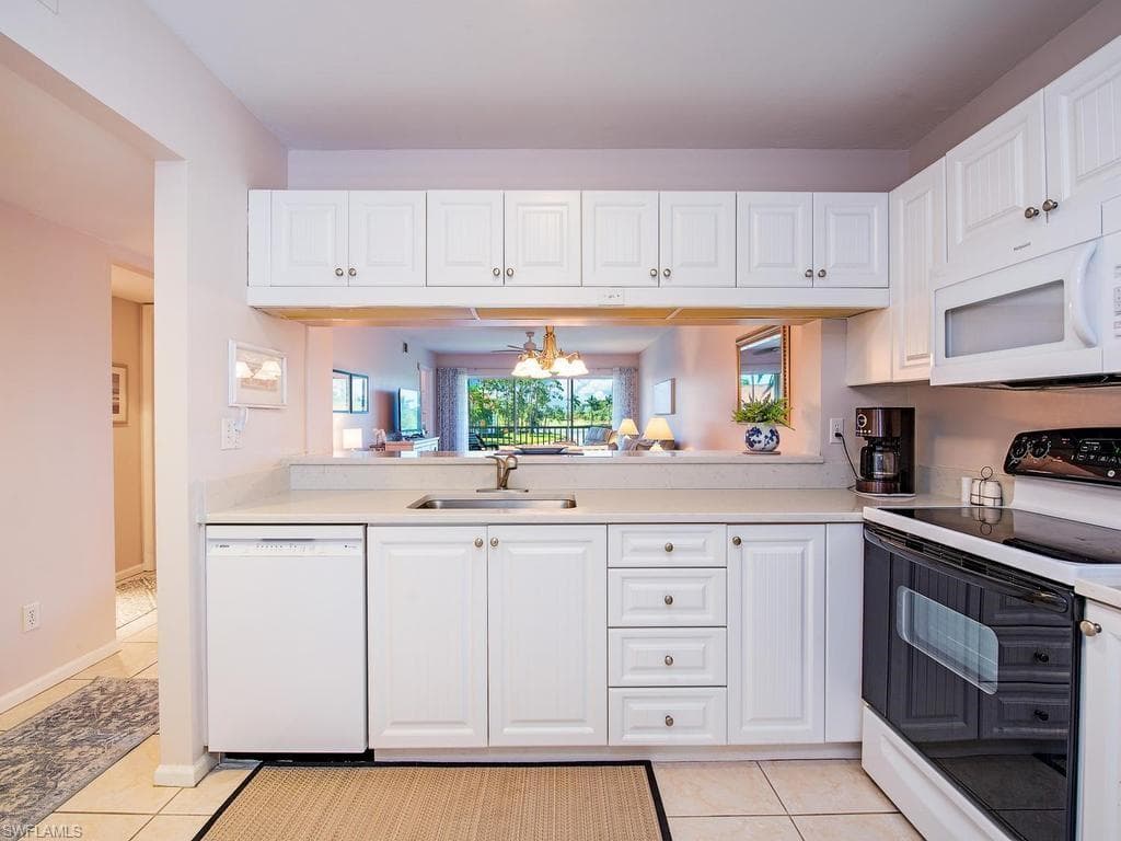 3675 Amberly CIR C207-6