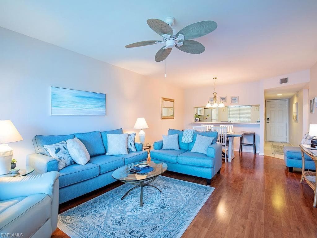 3675 Amberly CIR C207-3