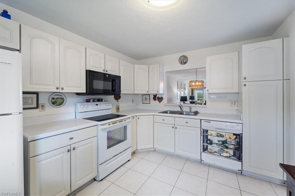 307 Goodlette-Frank RD S B202-29