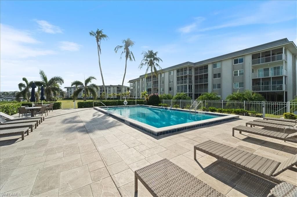 307 Goodlette-Frank RD S B202-8
