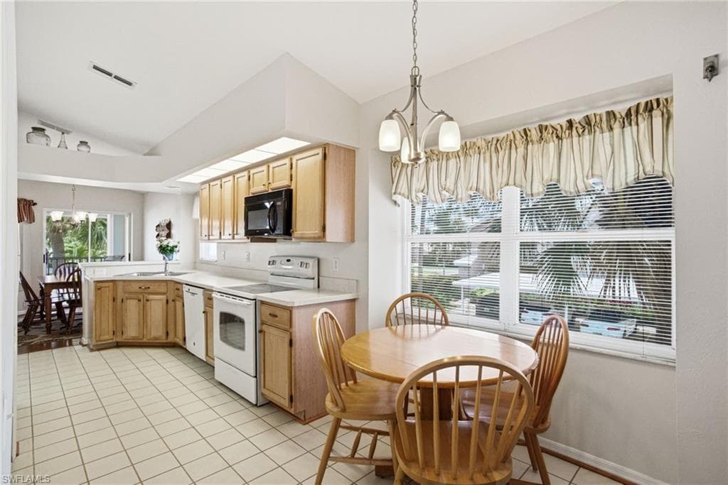 3991 Windward Passage CIR 202-7