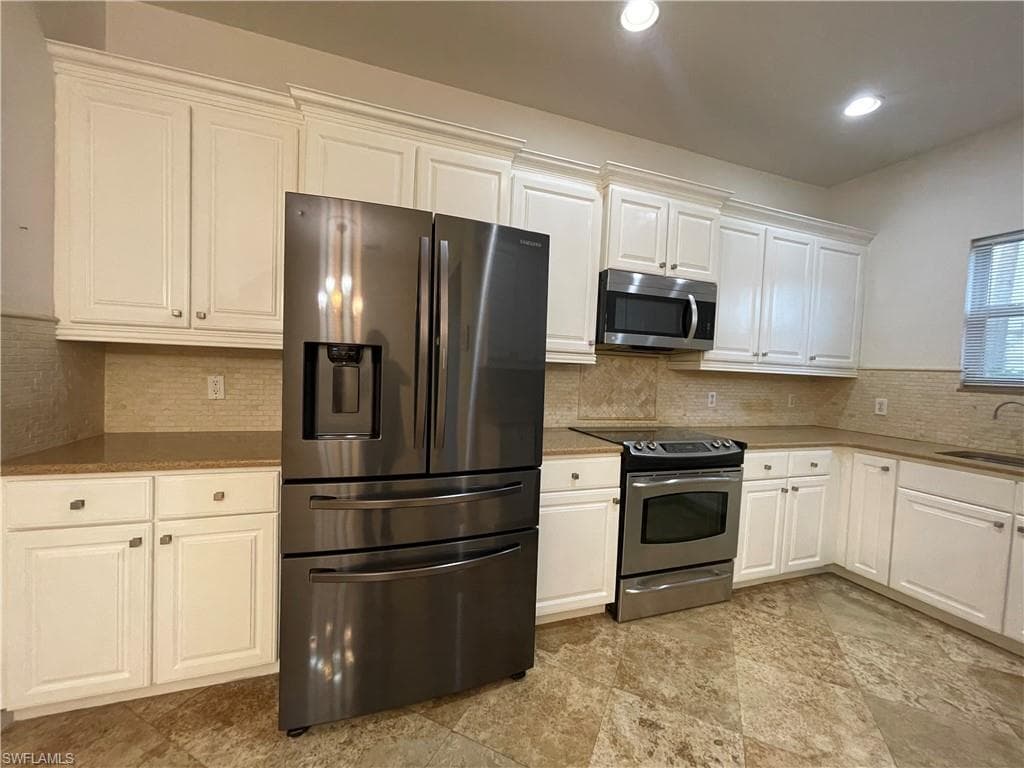 4361 Lazio WAY 903-13