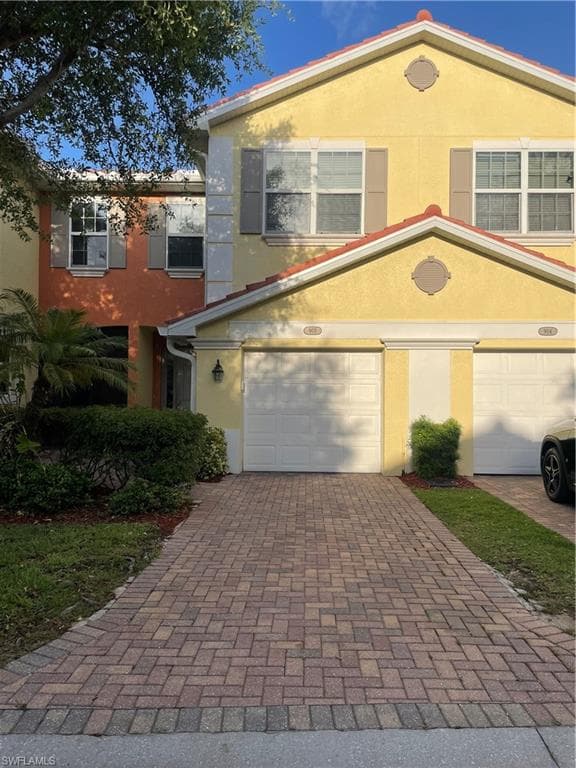 4361 Lazio WAY 903-1