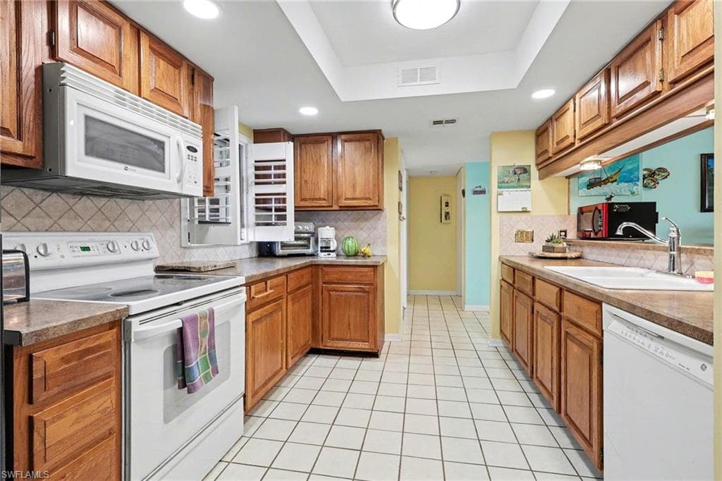 4703 SE 17th PL 205-7