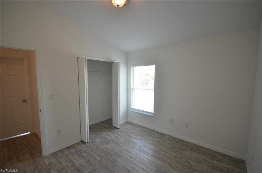 2225 Carver AVE-7