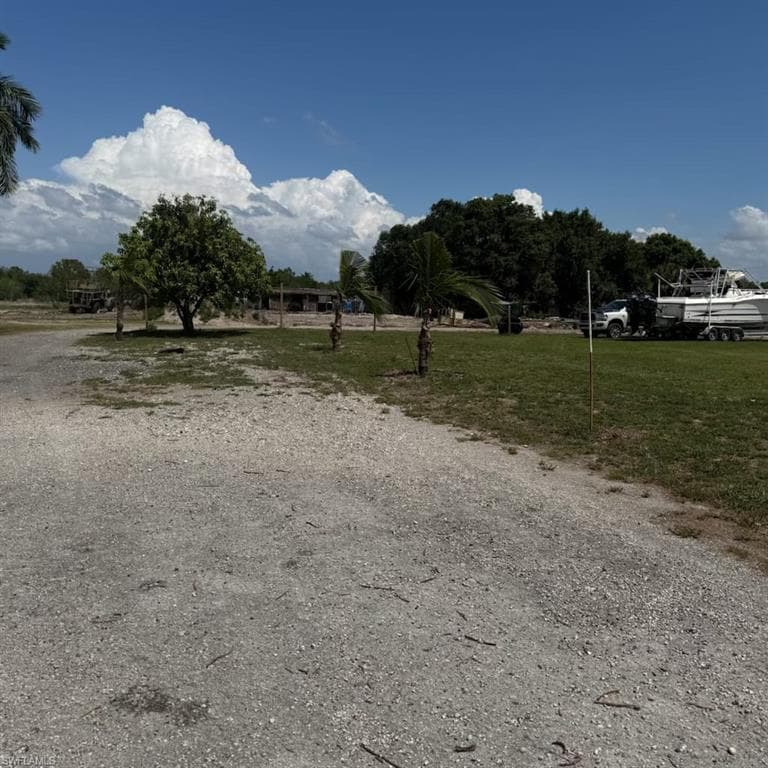 7850 Friendship LN-25
