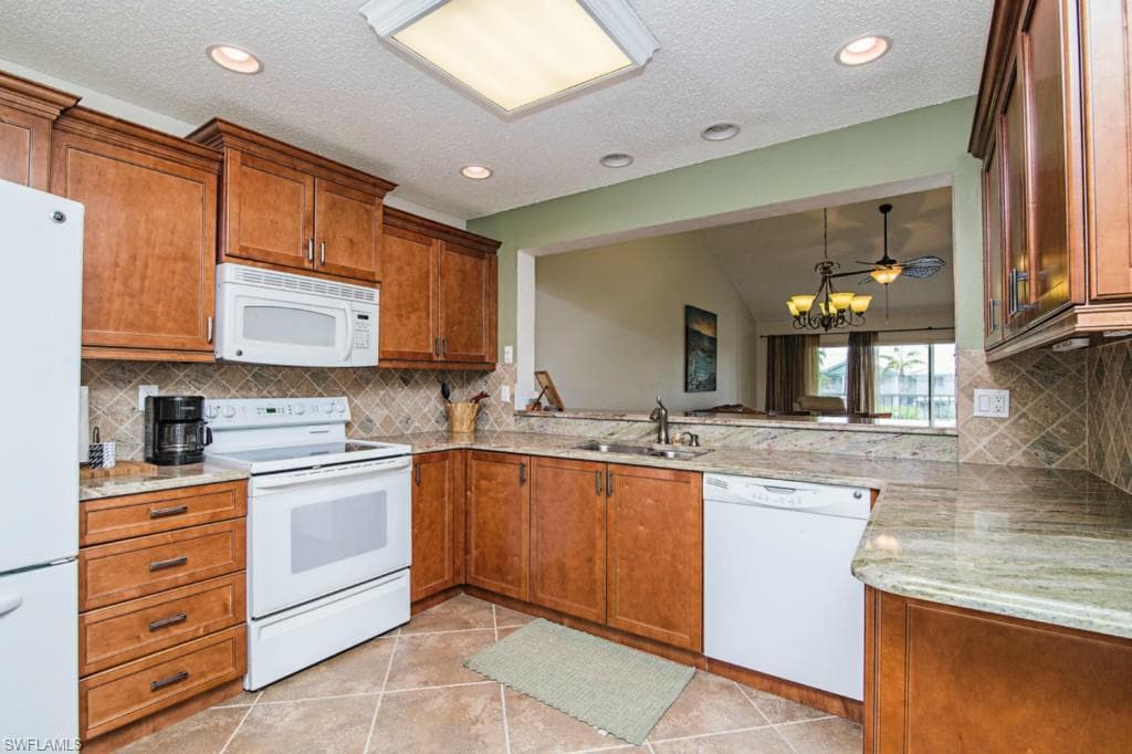 180 Furse Lakes CIR E8-4