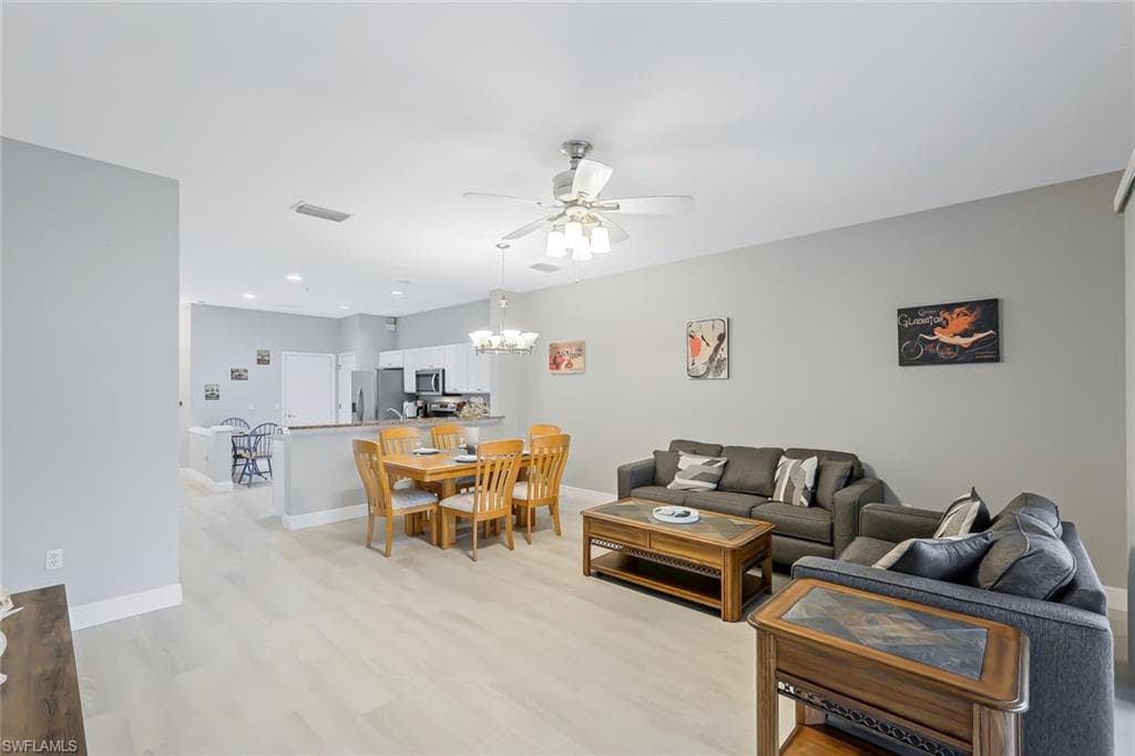 836 Hampton CIR 171-5