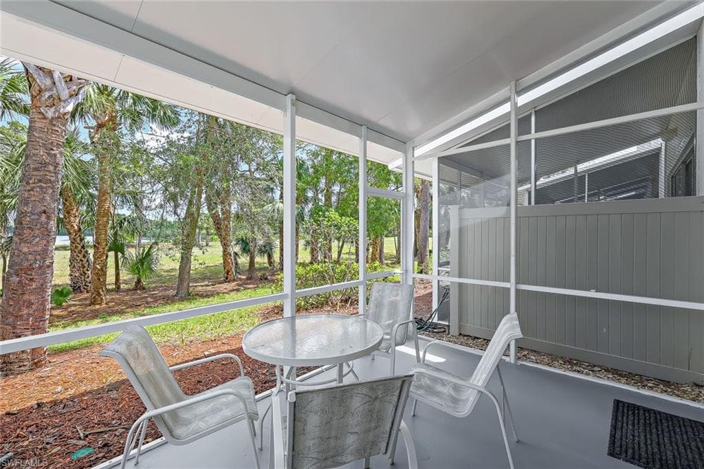 836 Hampton CIR 171-21