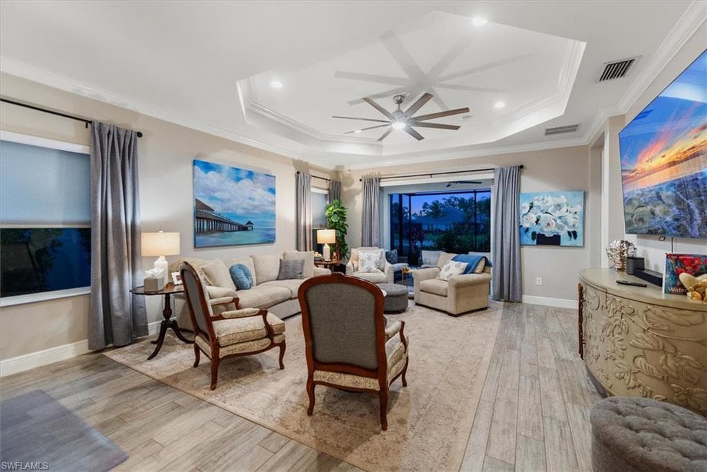 2302 Marquesa CIR-7