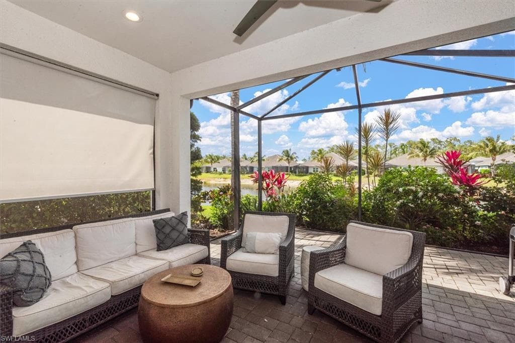 2302 Marquesa CIR-9