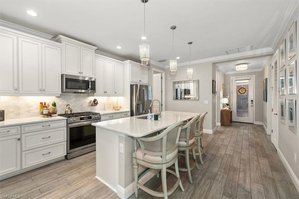 2302 Marquesa CIR-21
