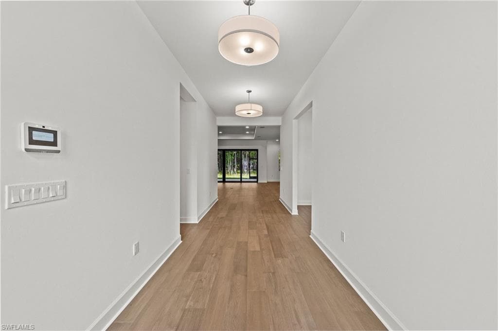 14313 Hogarth PL-27