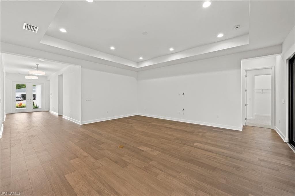 14313 Hogarth PL-13