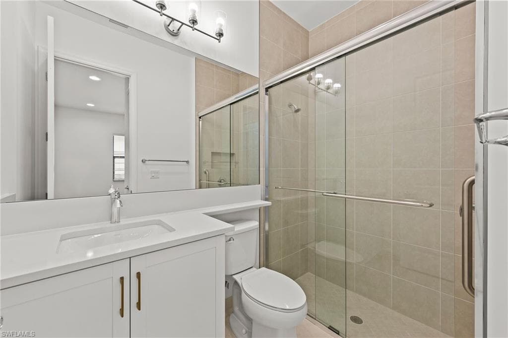 14313 Hogarth PL-22