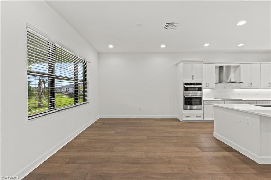 14313 Hogarth PL-10