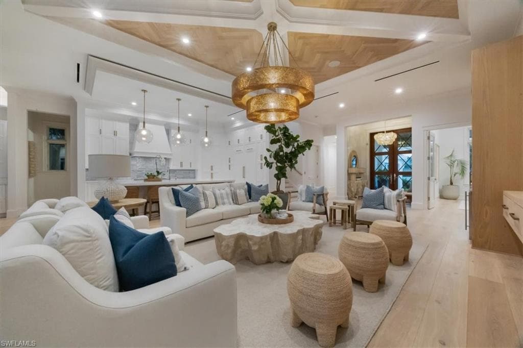 493 8th AVE S-6