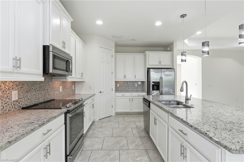 16329 Aberdeen WAY-13