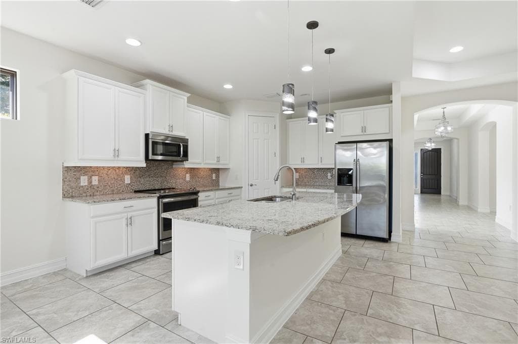 16329 Aberdeen WAY-9