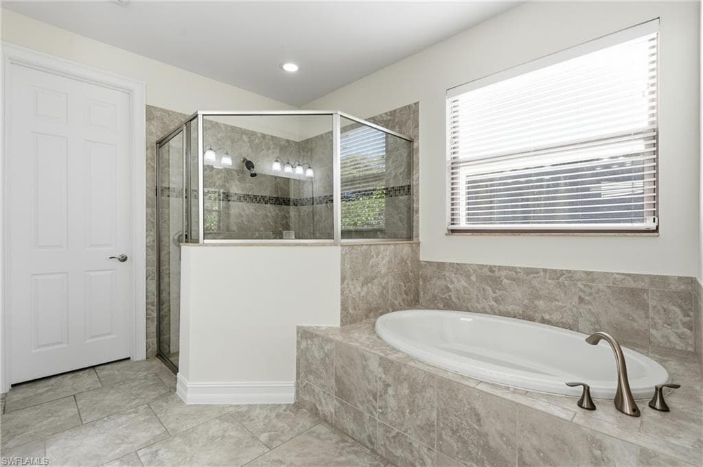 16329 Aberdeen WAY-21