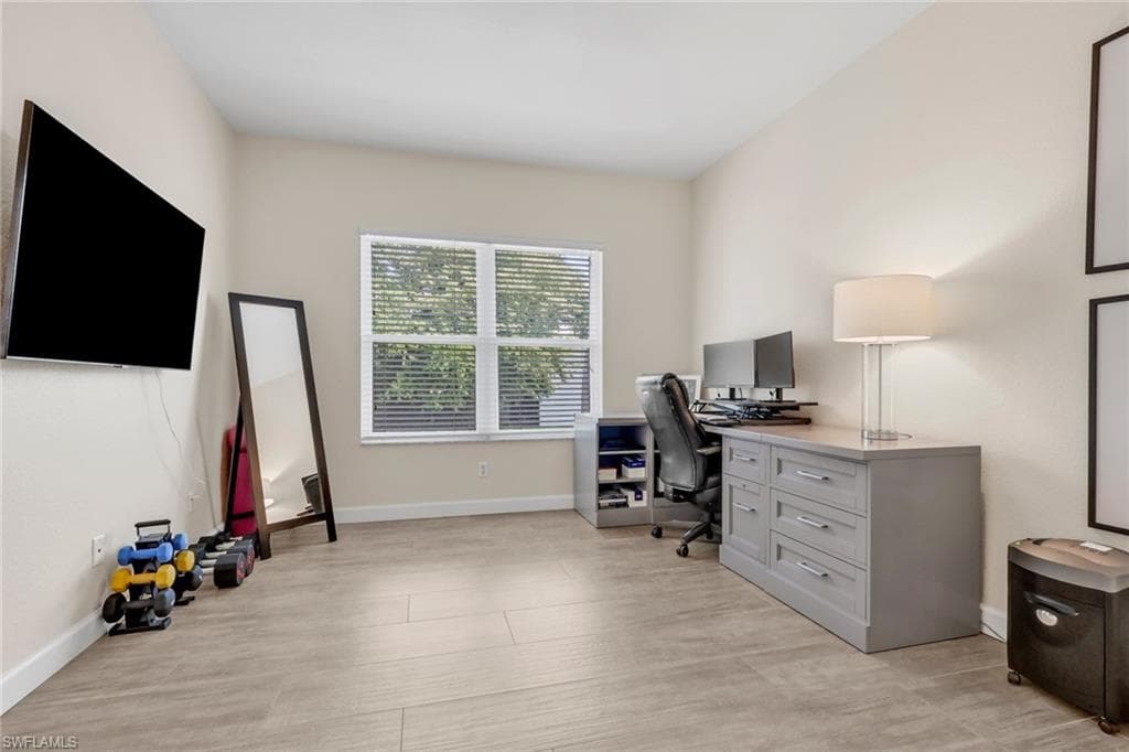 1215 Sarah Jean CIR J205-16
