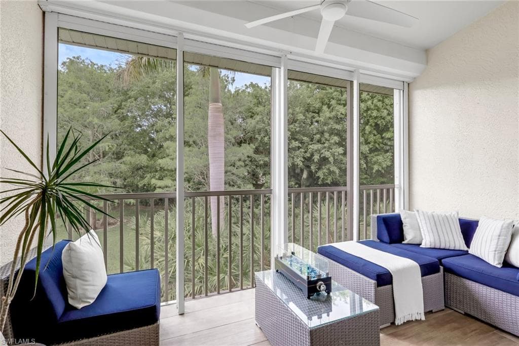 1215 Sarah Jean CIR J205-20