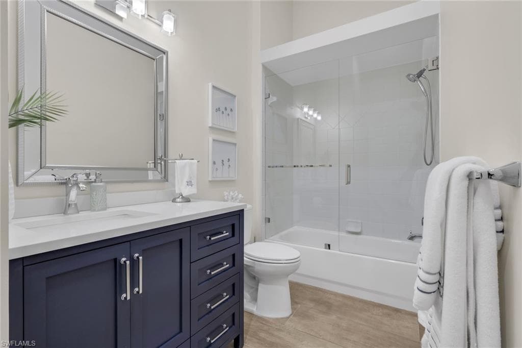 1215 Sarah Jean CIR J205-25