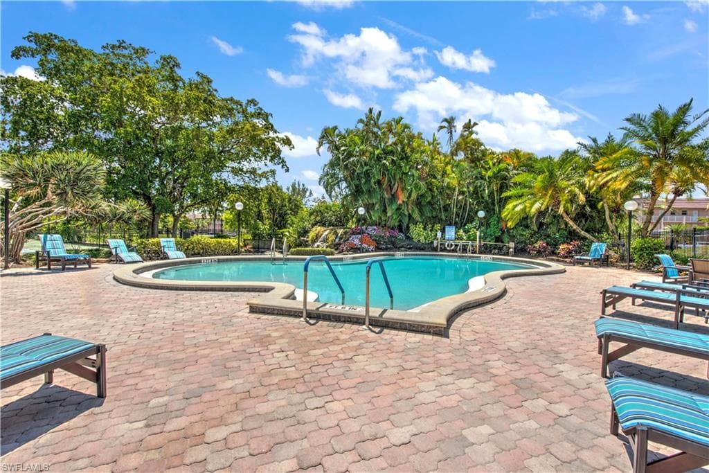 501 Forest Lakes BLVD 111-1