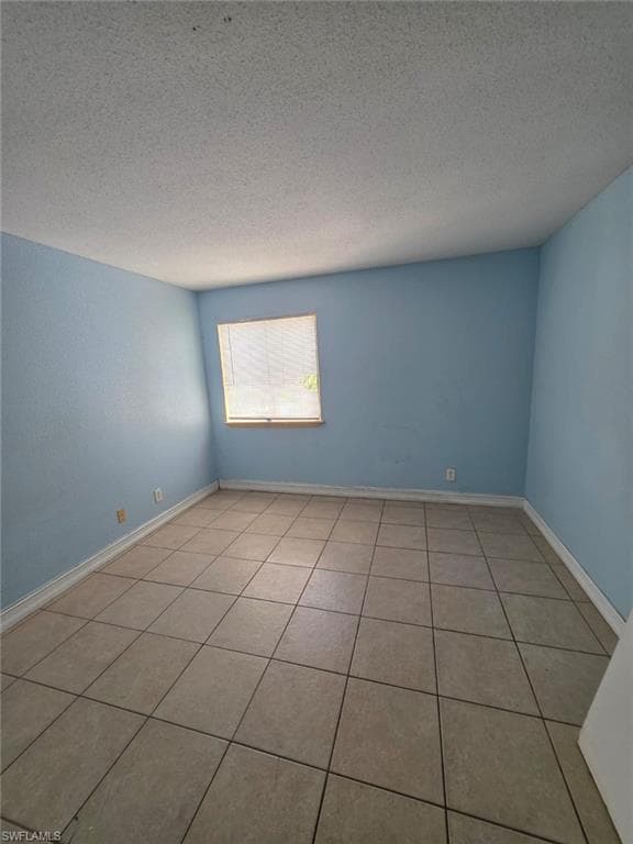 2835 Winkler AVE 215-26