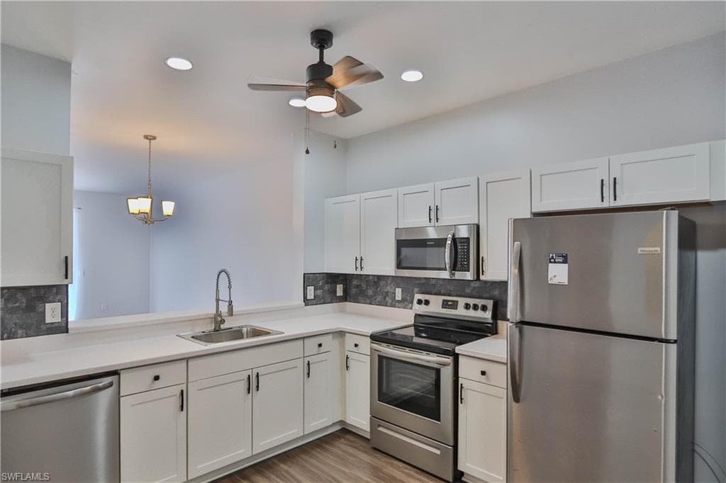 3630 Pine Oak CIR 105-6