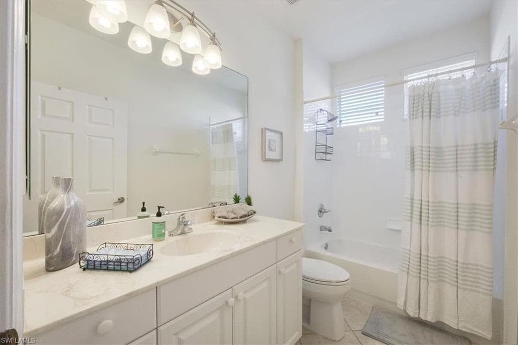 3057 Driftwood WAY 4004-17