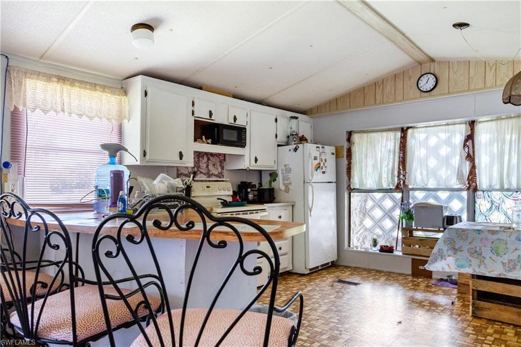 7784 Raymary ST-5