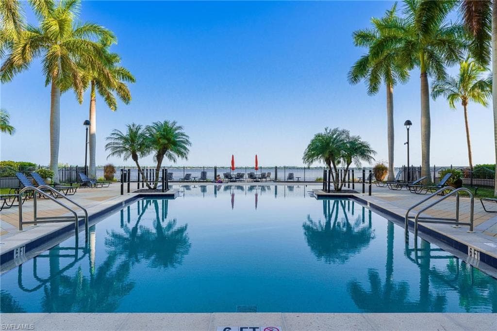 2825 Palm Beach BLVD 214-43