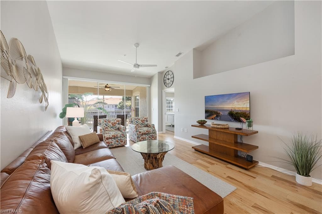 7564 Silver Trumpet LN U202-6
