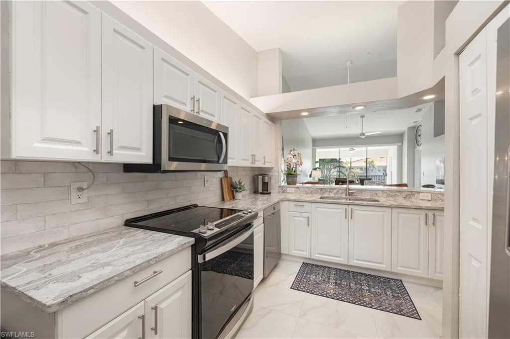 7564 Silver Trumpet LN U202-12