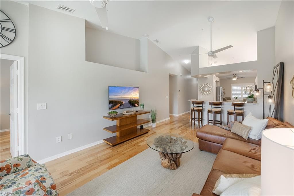 7564 Silver Trumpet LN U202-7