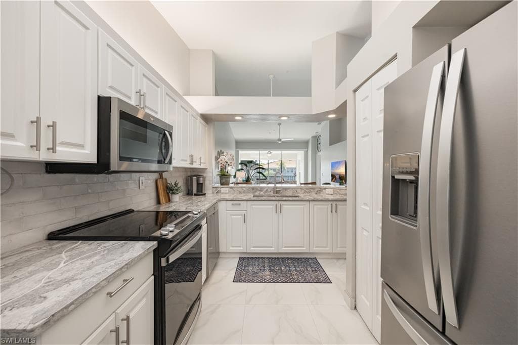7564 Silver Trumpet LN U202-1
