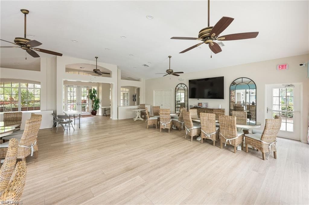 7564 Silver Trumpet LN U202-41