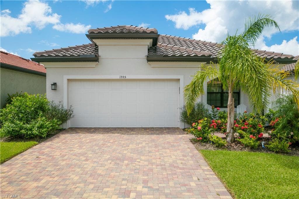1555 Marton CT-1