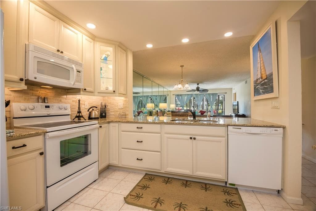 5741 Deauville CIR F108-6