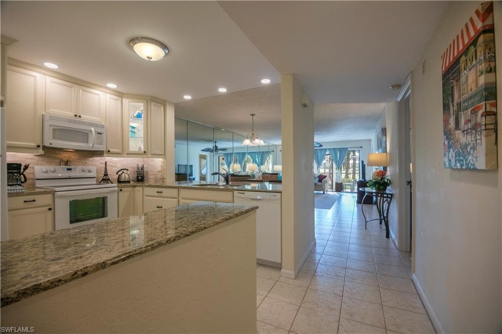 5741 Deauville CIR F108-7