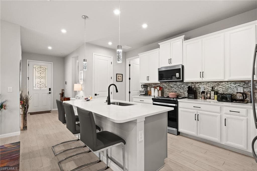 10353 Bonavie Cove DR-17