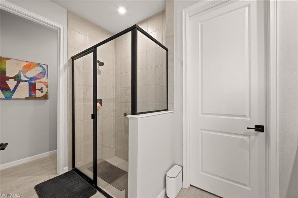 10353 Bonavie Cove DR-29