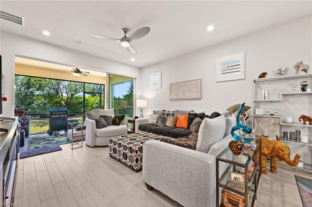 10353 Bonavie Cove DR-4